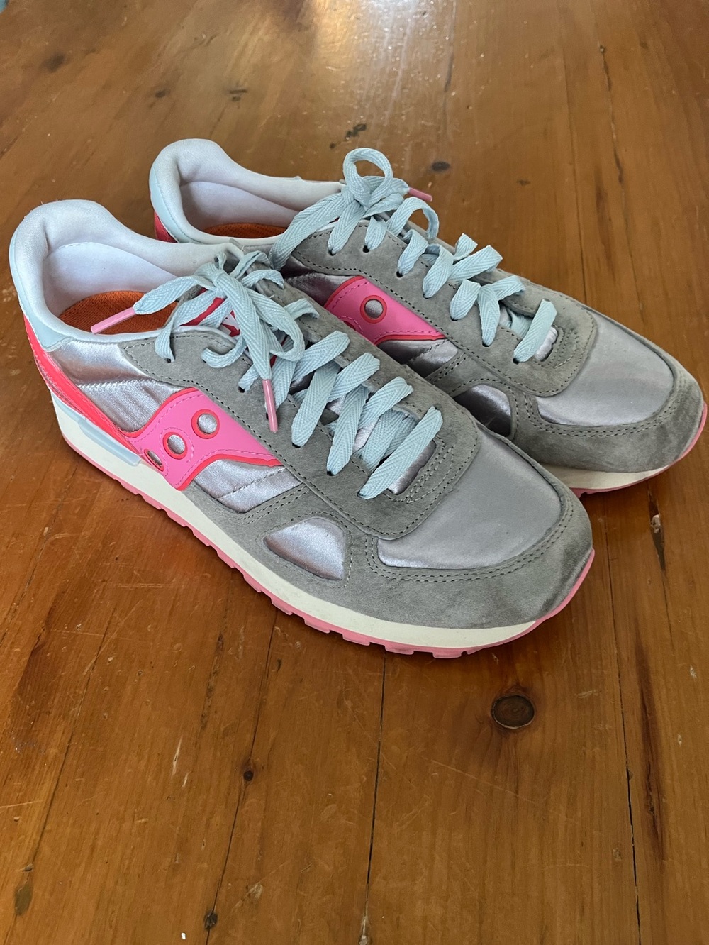 Saucony Shadow Original Pink Gray Satin Suede 80s Retro Aesthetic Sneaker